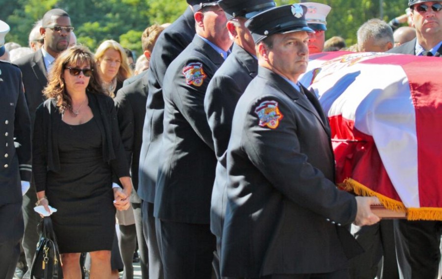 Funeral for retired FDNY Lt. Howard (Howie) Bischoff. Photo - Tony Kurdzuk