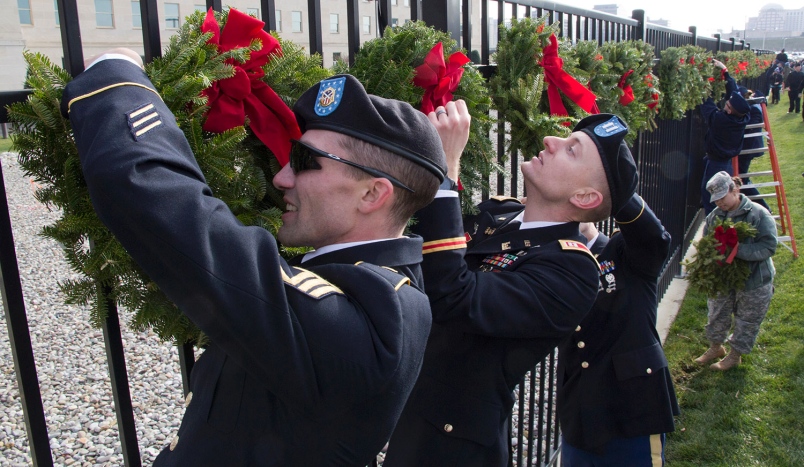 Wreaths placed at Pentagon Memorial to honor 9/11 victims
