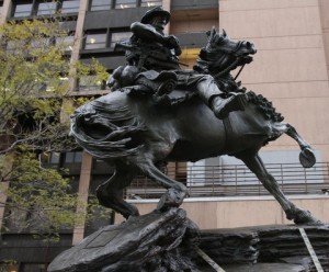 statue